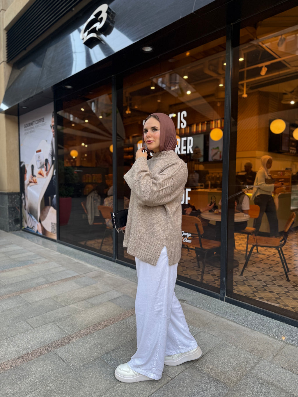 Beige pullover