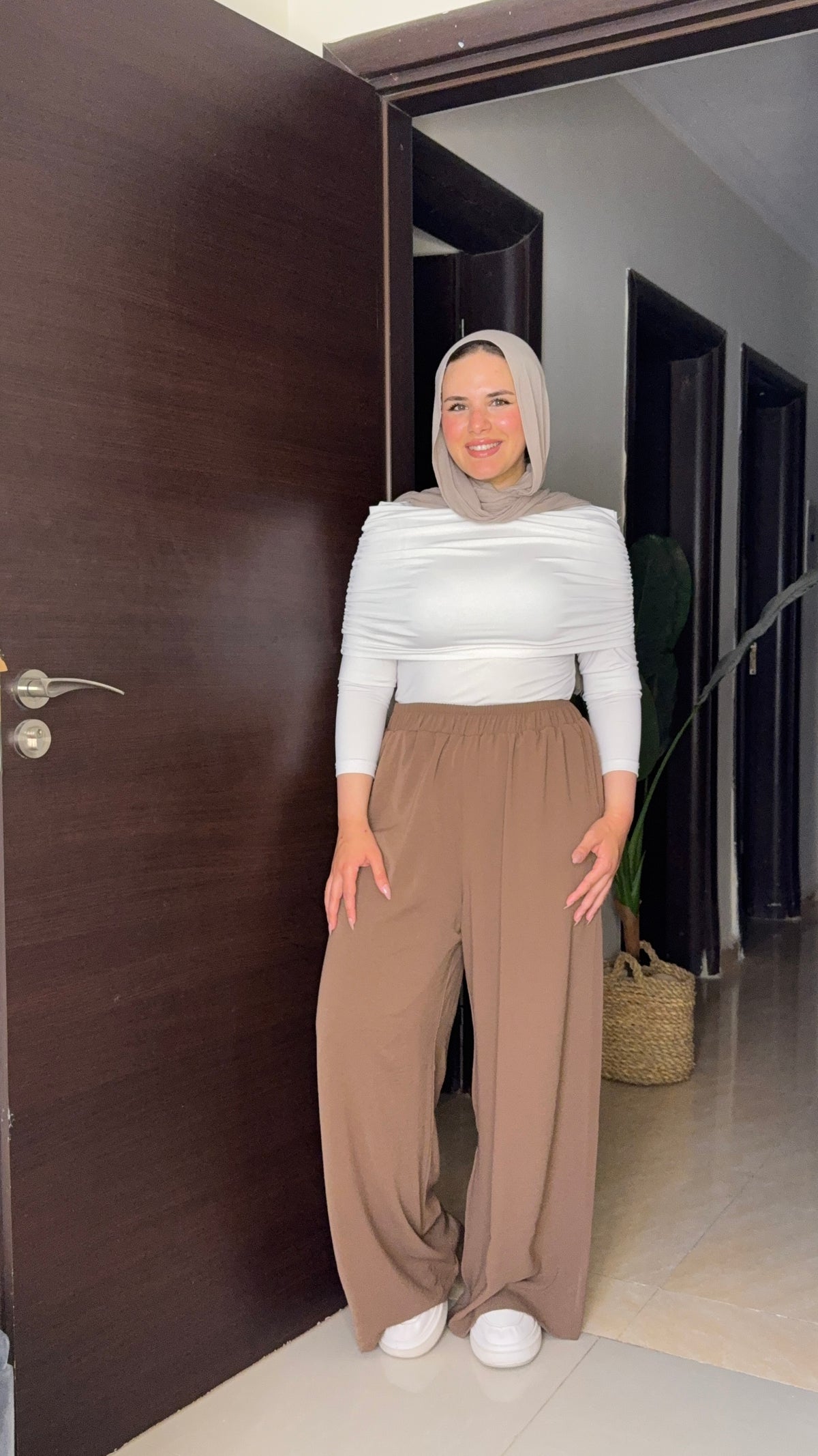 pants_ brown
