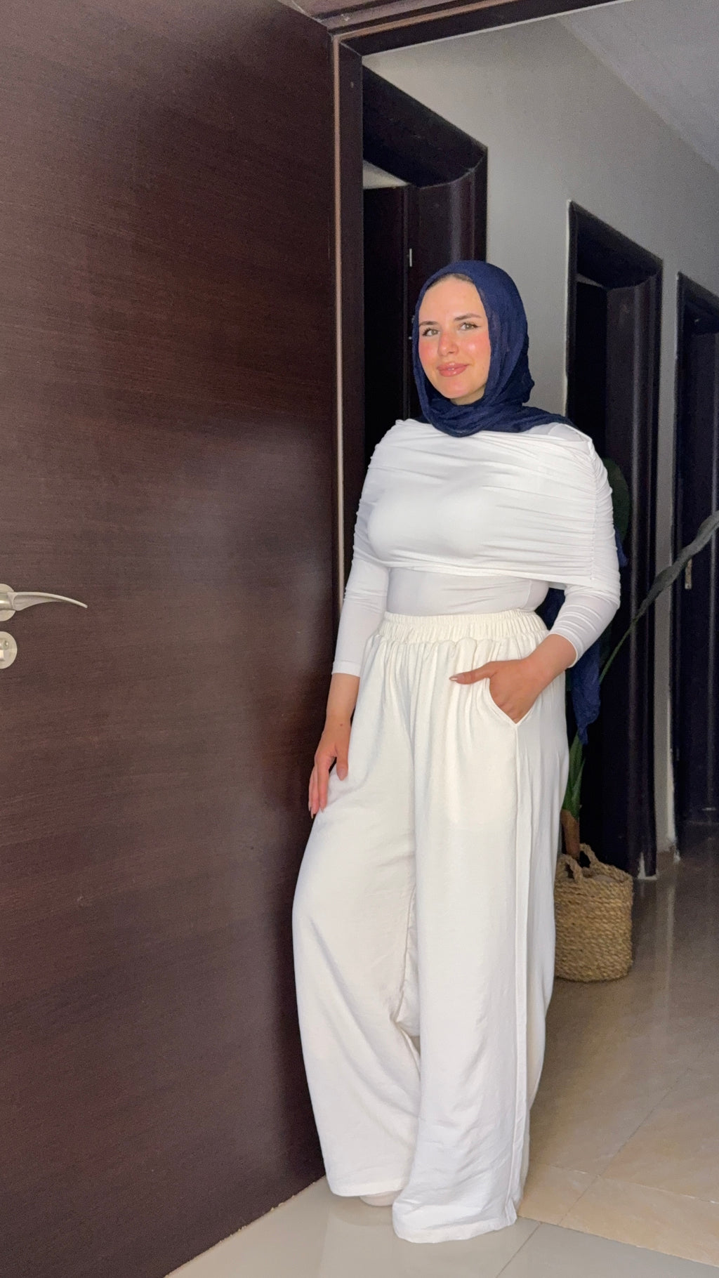 pants _ white