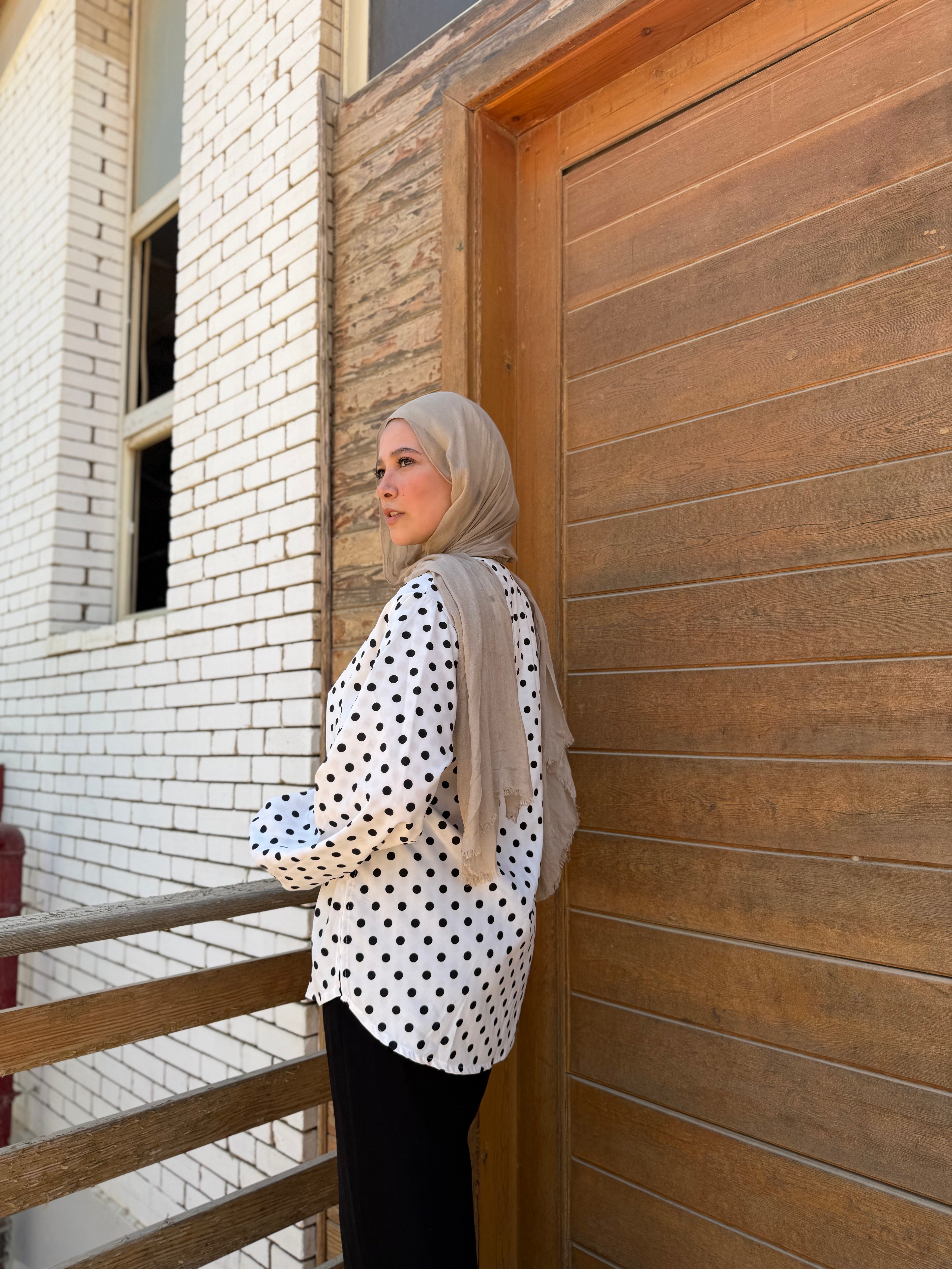 dana blouse ( White polka dots )