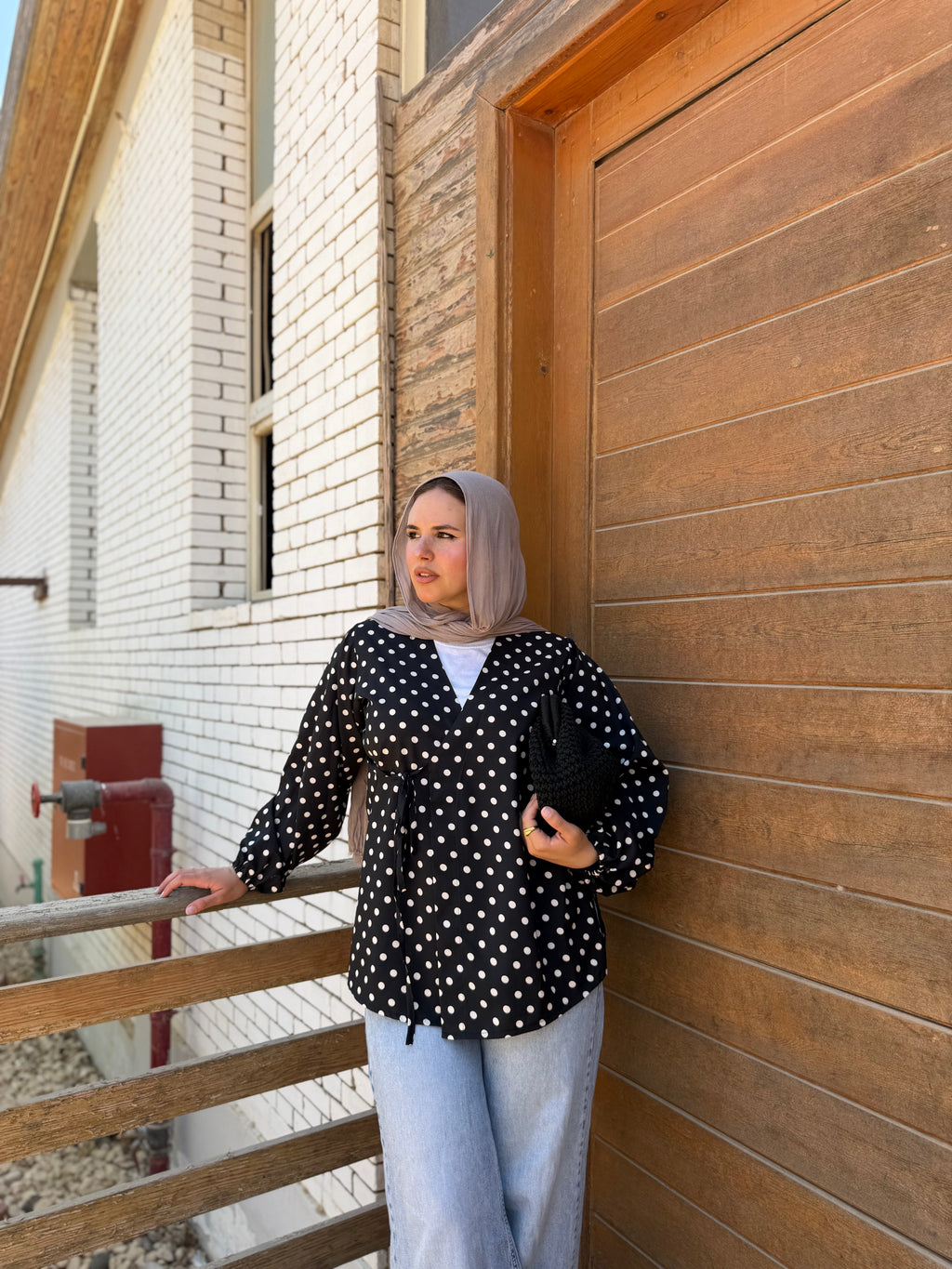 dana blouse ( Black polka dots )