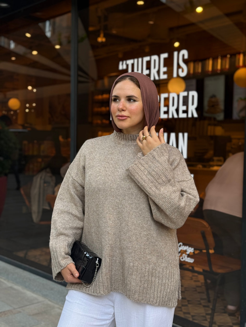 Beige pullover